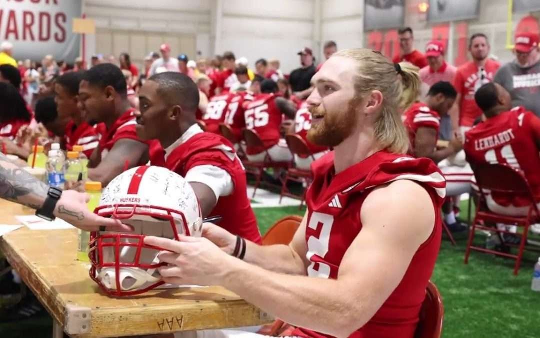 Fans pack Hawks Championship Center for Husker Football Fan Da
